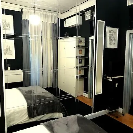 Apartment Dimora Vespri Milan